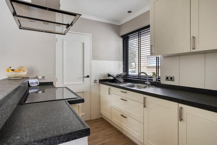 Foto 12 van Bongerd 28