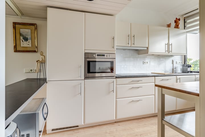 Photo 10 of Doenradestraat 44-D19