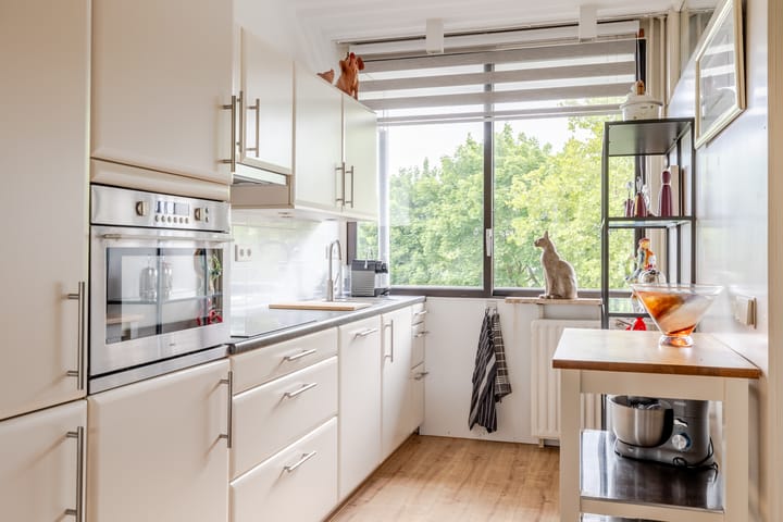 Photo 11 of Doenradestraat 44-D19