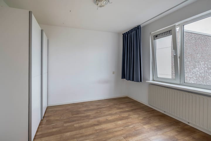 Foto 17 van Arthur van Schendelplein 57