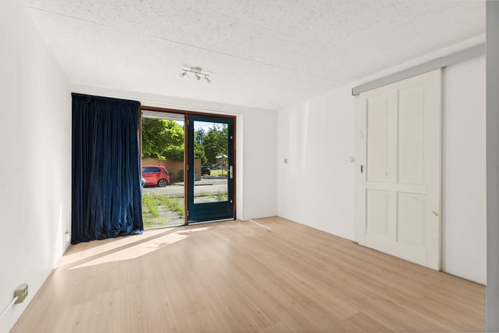 Photo 16 of Anjerstraat 10