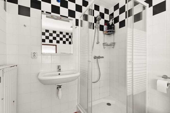 Photo 37 of Anjerstraat 10