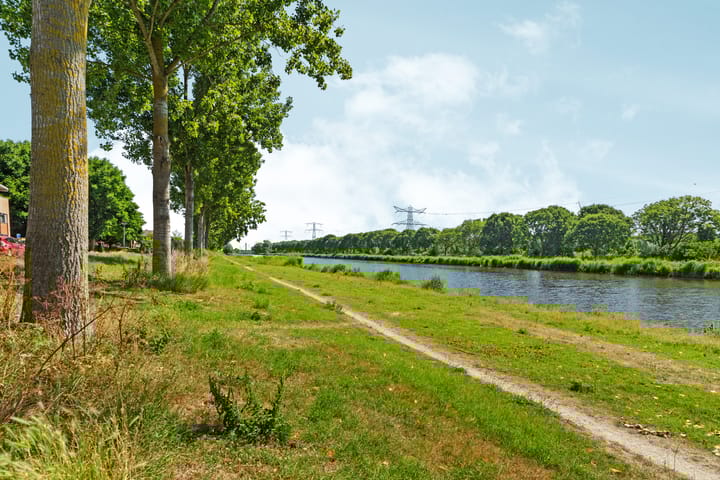 Photo 44 of Anjerstraat 10