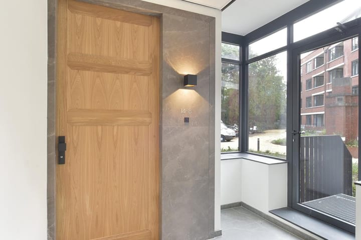 Photo 2 of Van Stolkweg 14-8