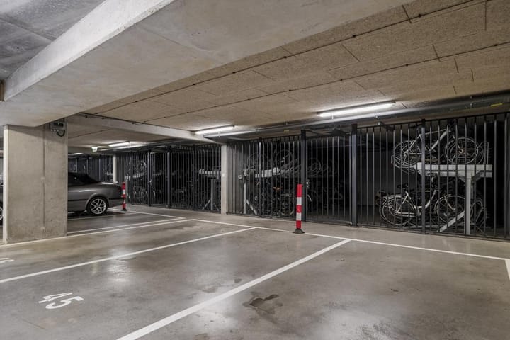 Photo 13 of Pieter van Musschenbroekstraat 161