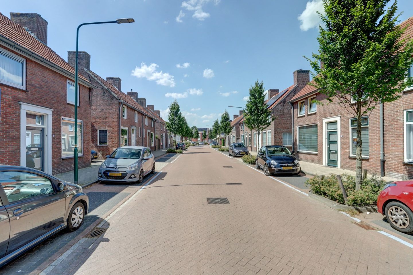 Photo 35 of Burgemeester de Grauwstraat 11