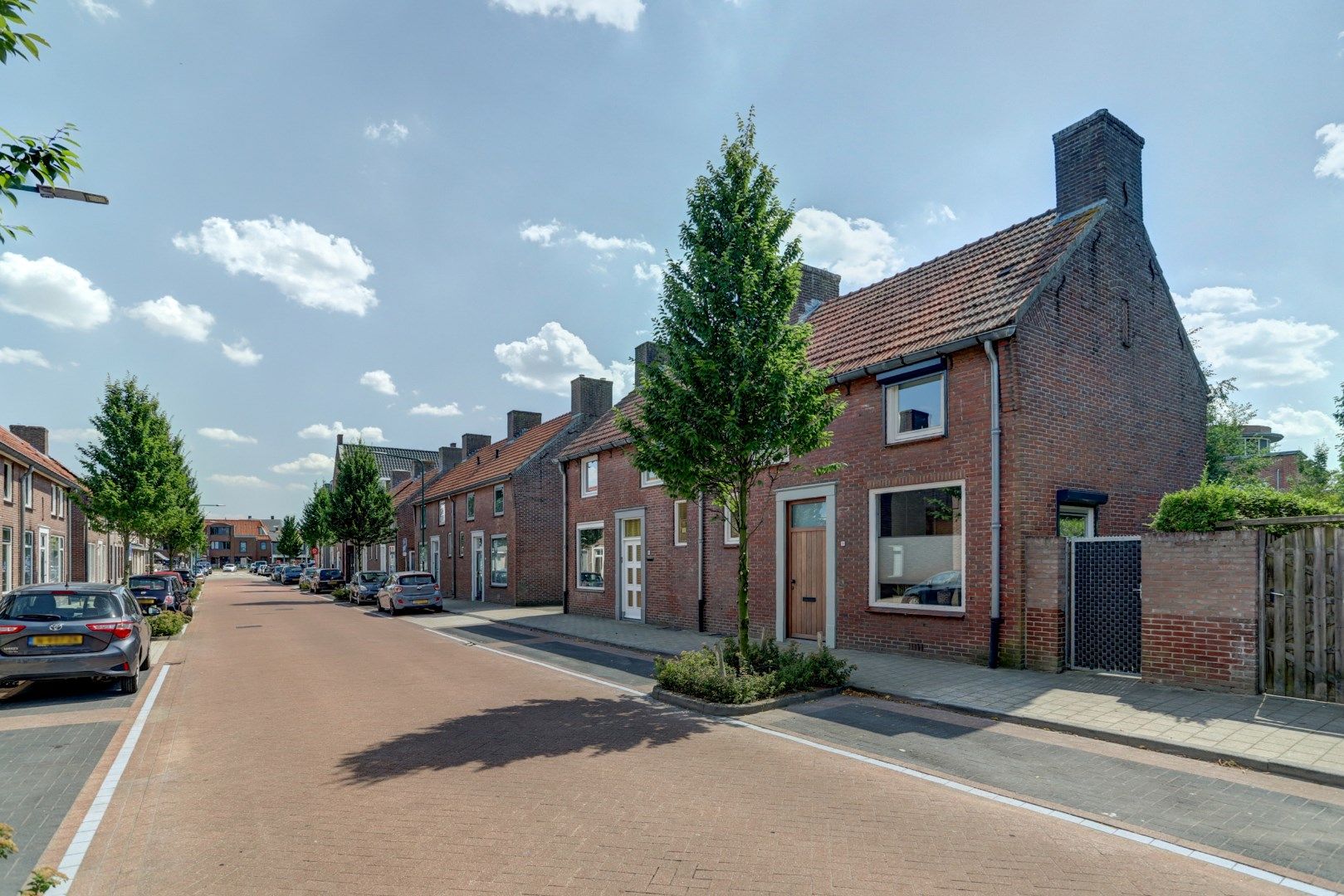 Photo 36 of Burgemeester de Grauwstraat 11