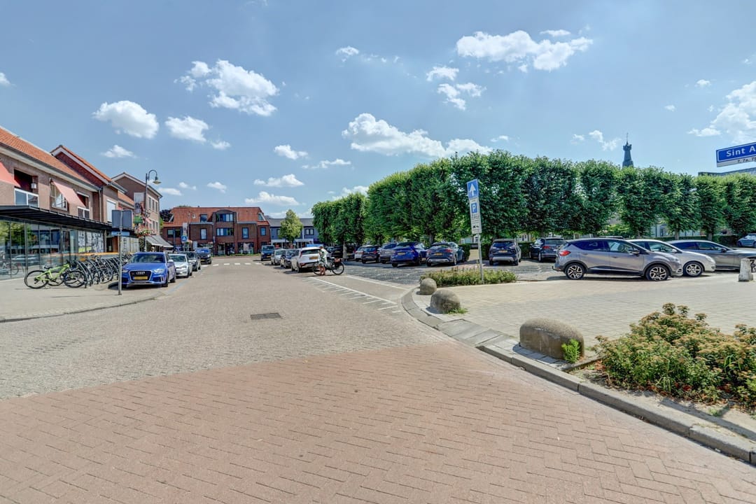 Photo 37 of Burgemeester de Grauwstraat 11