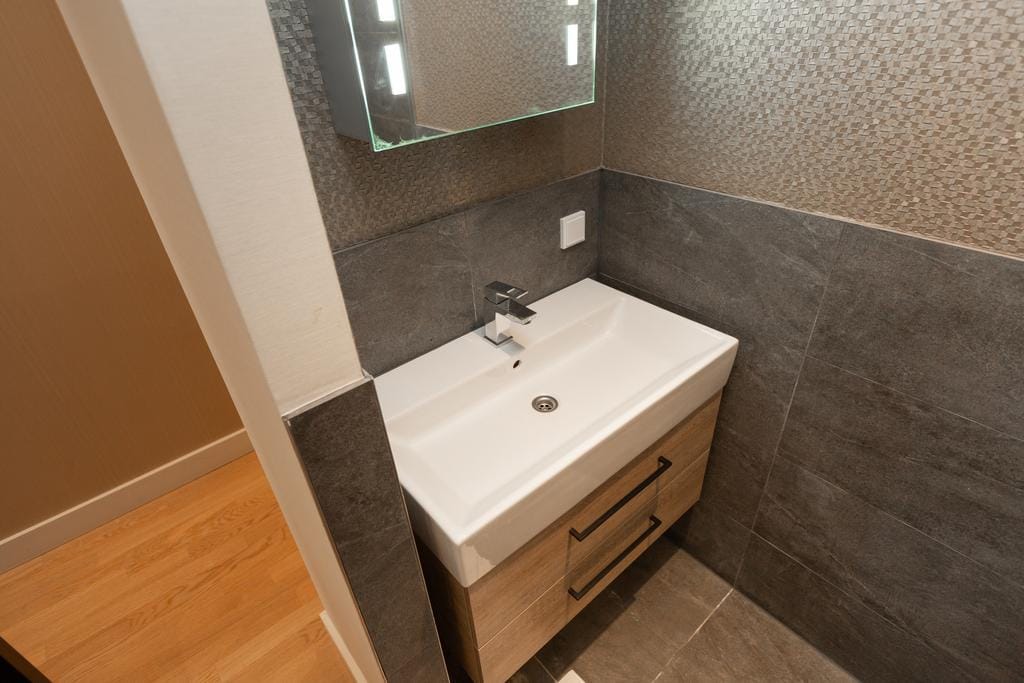 Photo 18 of Laan Copes van Cattenburch 69-H