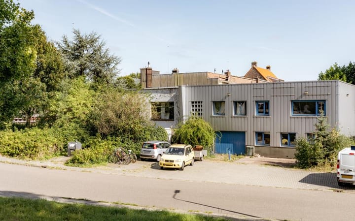 Molenkade 21, Duivendrecht