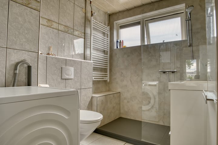 Foto 19 van Langeraarstraat 10