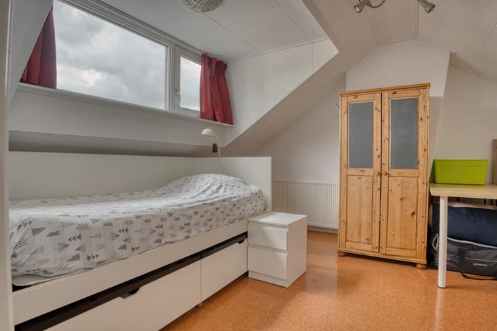 Foto 27 van Langeraarstraat 10