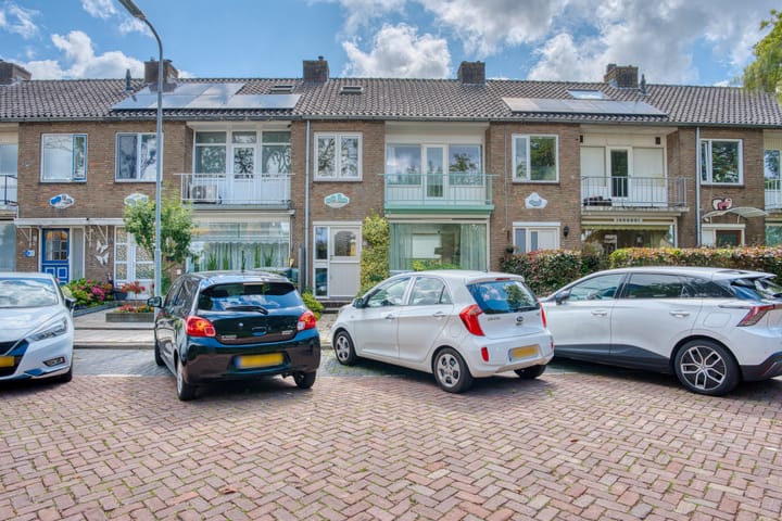 Foto 35 van Langeraarstraat 10