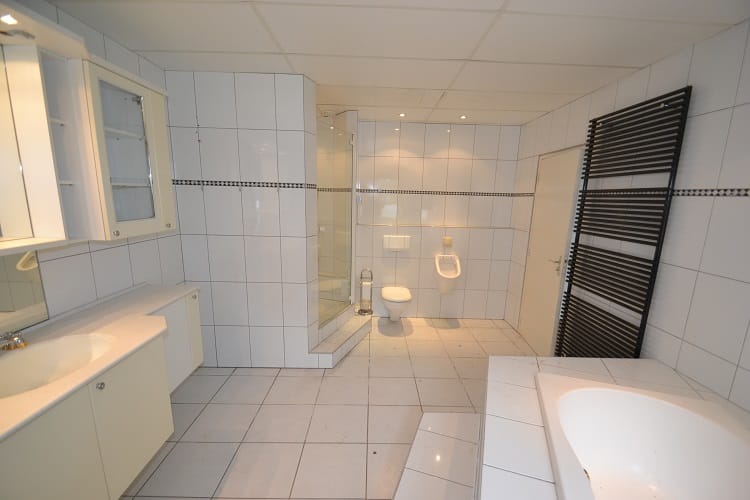 Photo 6 of Beitel 112
