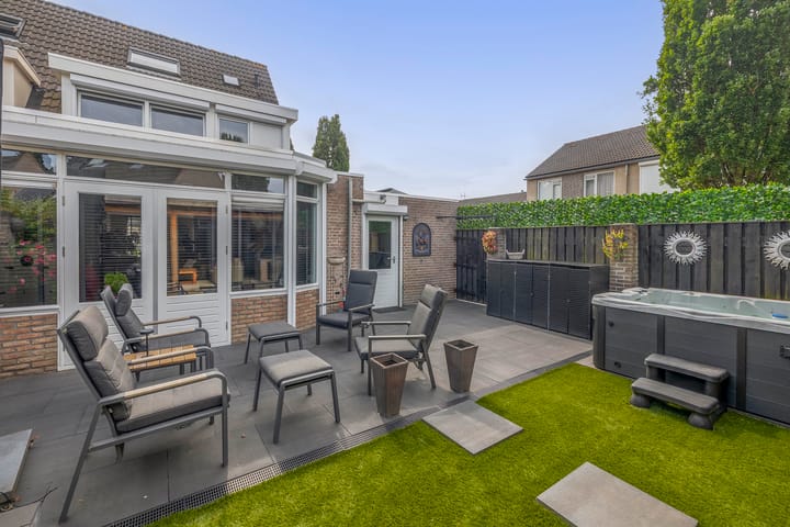 Photo 41 of Betuwehof 32-A