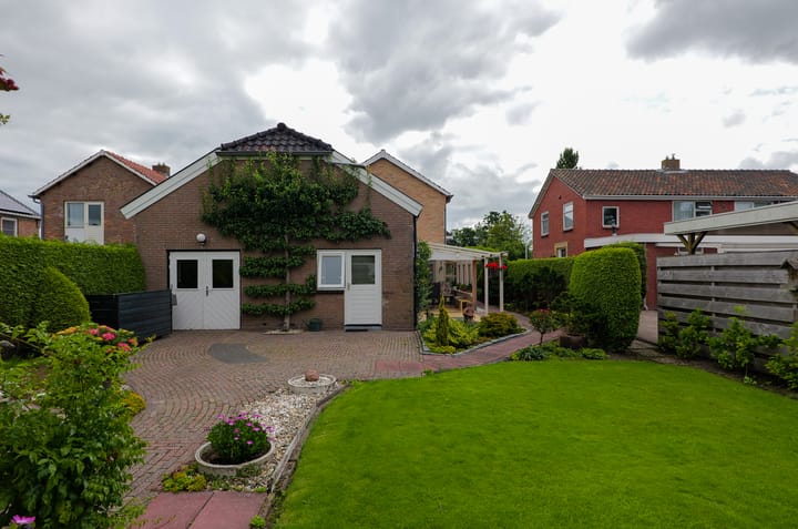 Foto 43 van Taeke Schuilengalaan 15