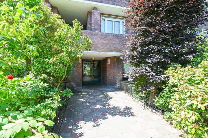 Photo 8 of Mesdagstraat 42