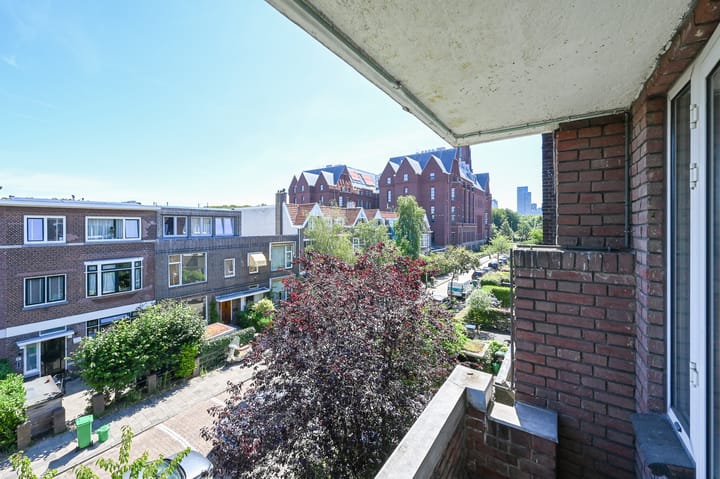 Photo 16 of Mesdagstraat 42