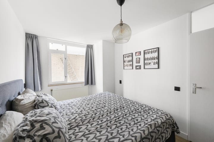 Foto 11 van Van Boetzelaerstraat 13