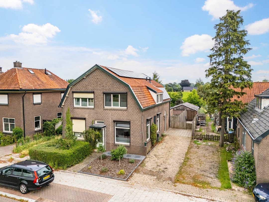 Foto 1 van Weg naar Voorst 146-A