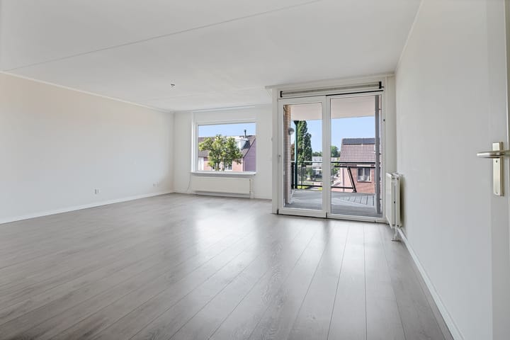 Photo 2 of B.A.A. Engelbertinklaan 80