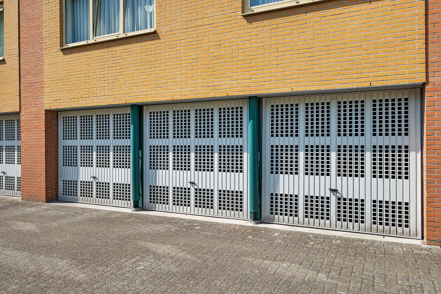 Foto 20 van B.A.A. Engelbertinklaan 80