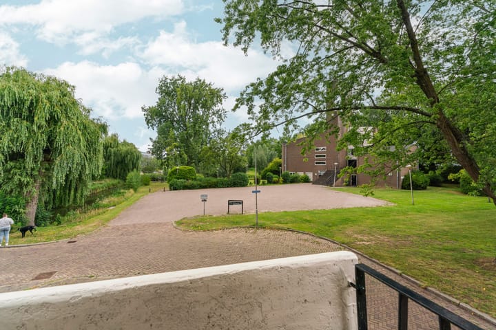 Photo 20 of Honigkamp 140