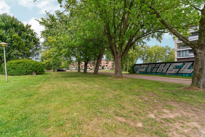 Photo 38 of Honigkamp 140