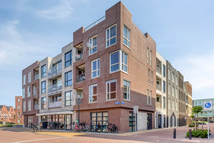 Foto 2 van Pleinbuurt 16