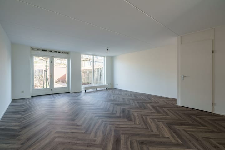 Photo 8 of Jan van Scorelhage 39