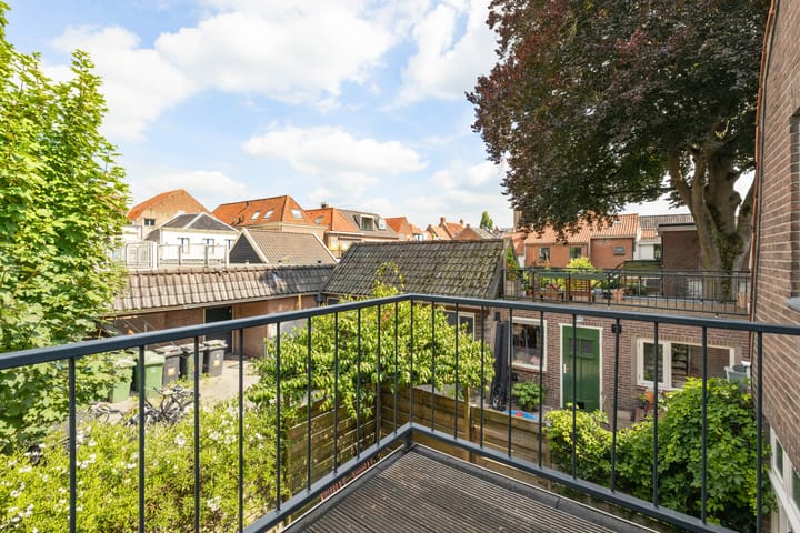 Photo 33 of Achterstraat 51