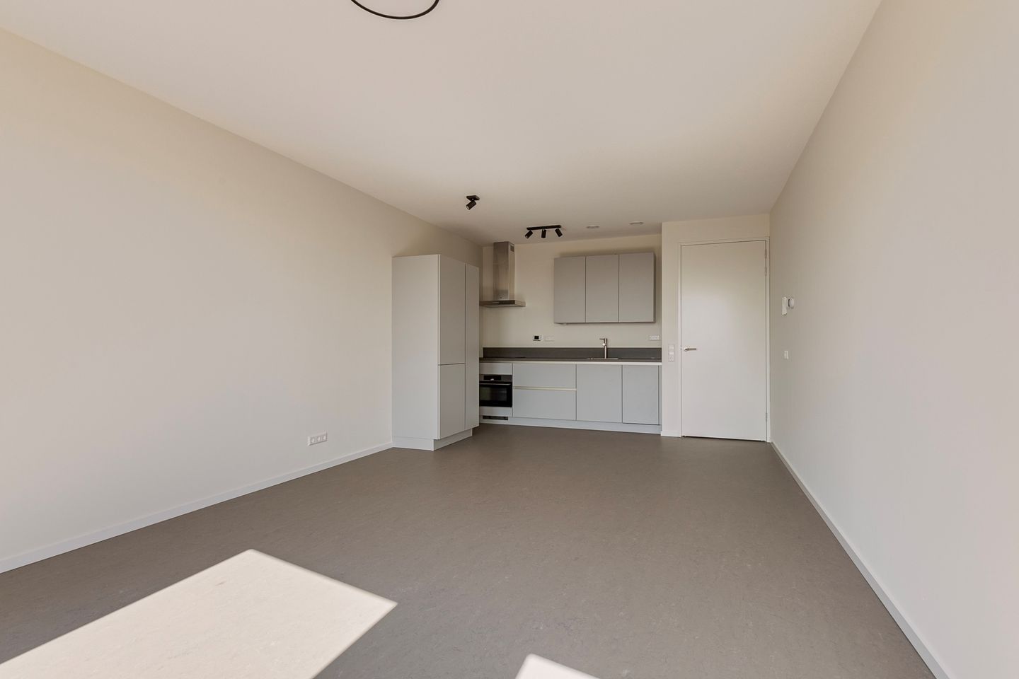 Foto 4 van Vliegerstraat 110