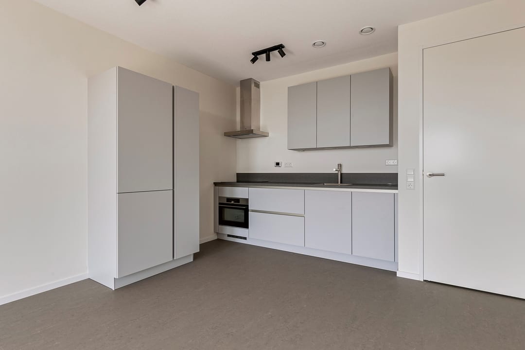 Foto 8 van Vliegerstraat 110