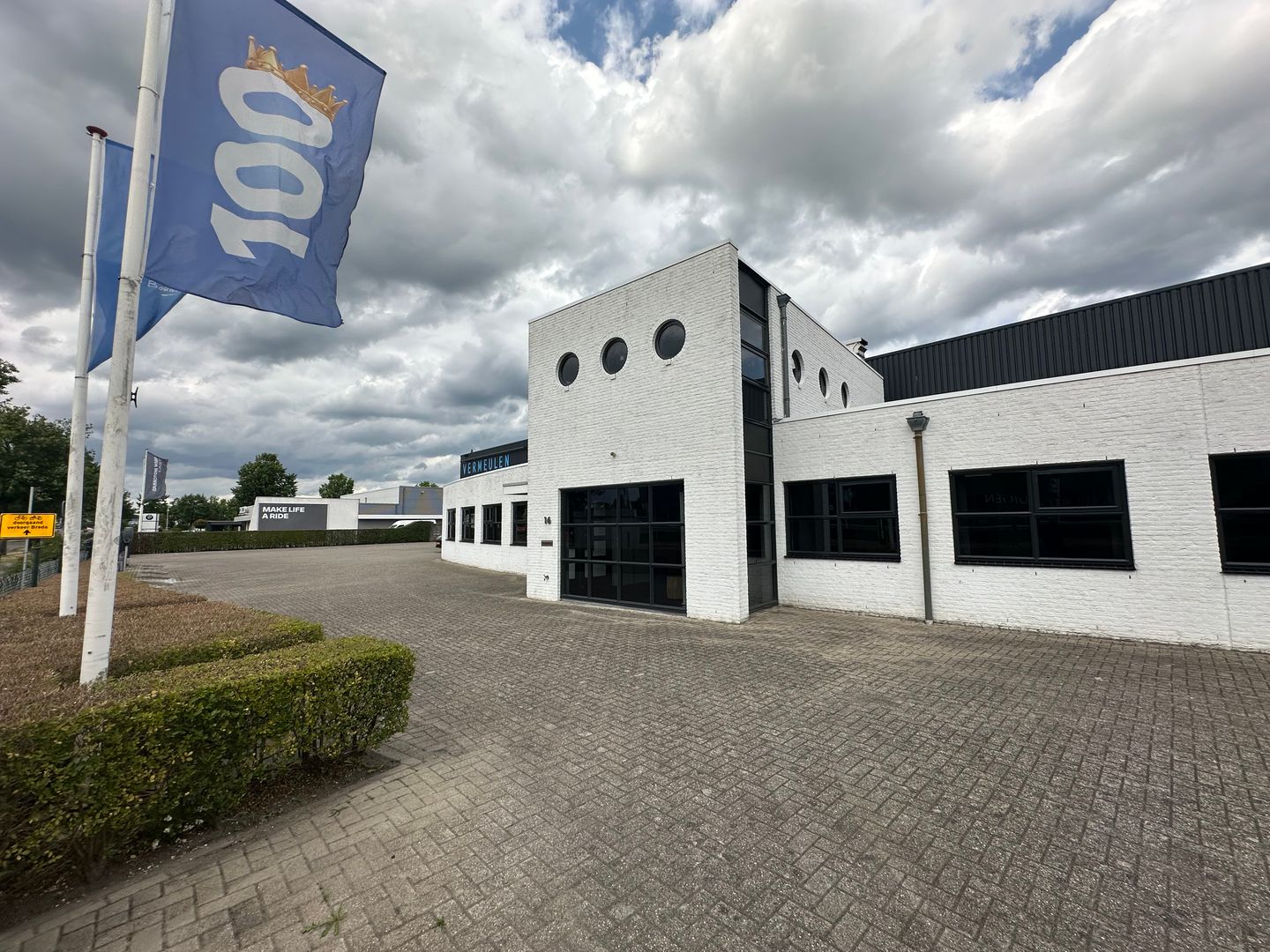Bekijk foto 3 van Europalaan 16