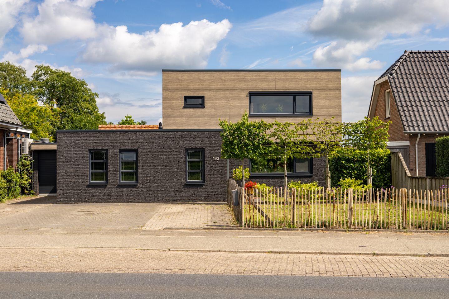 Foto 1 van Haaksbergerstraat 193