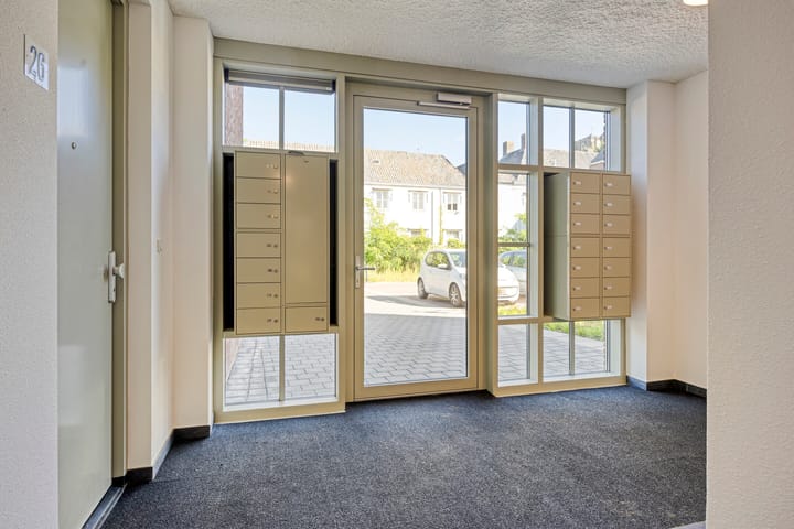 Photo 8 of Vredenburgh 32