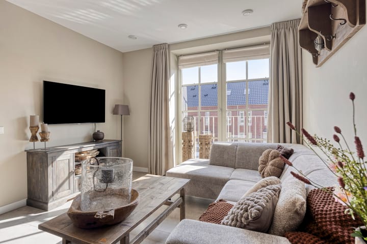 Photo 16 of Vredenburgh 32