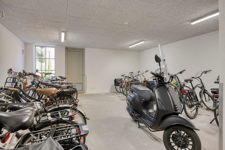 Photo 26 of Vredenburgh 32