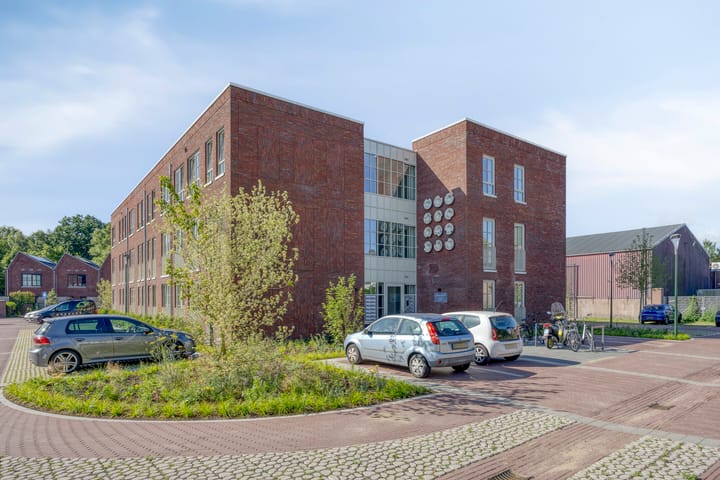 Photo 27 of Vredenburgh 32