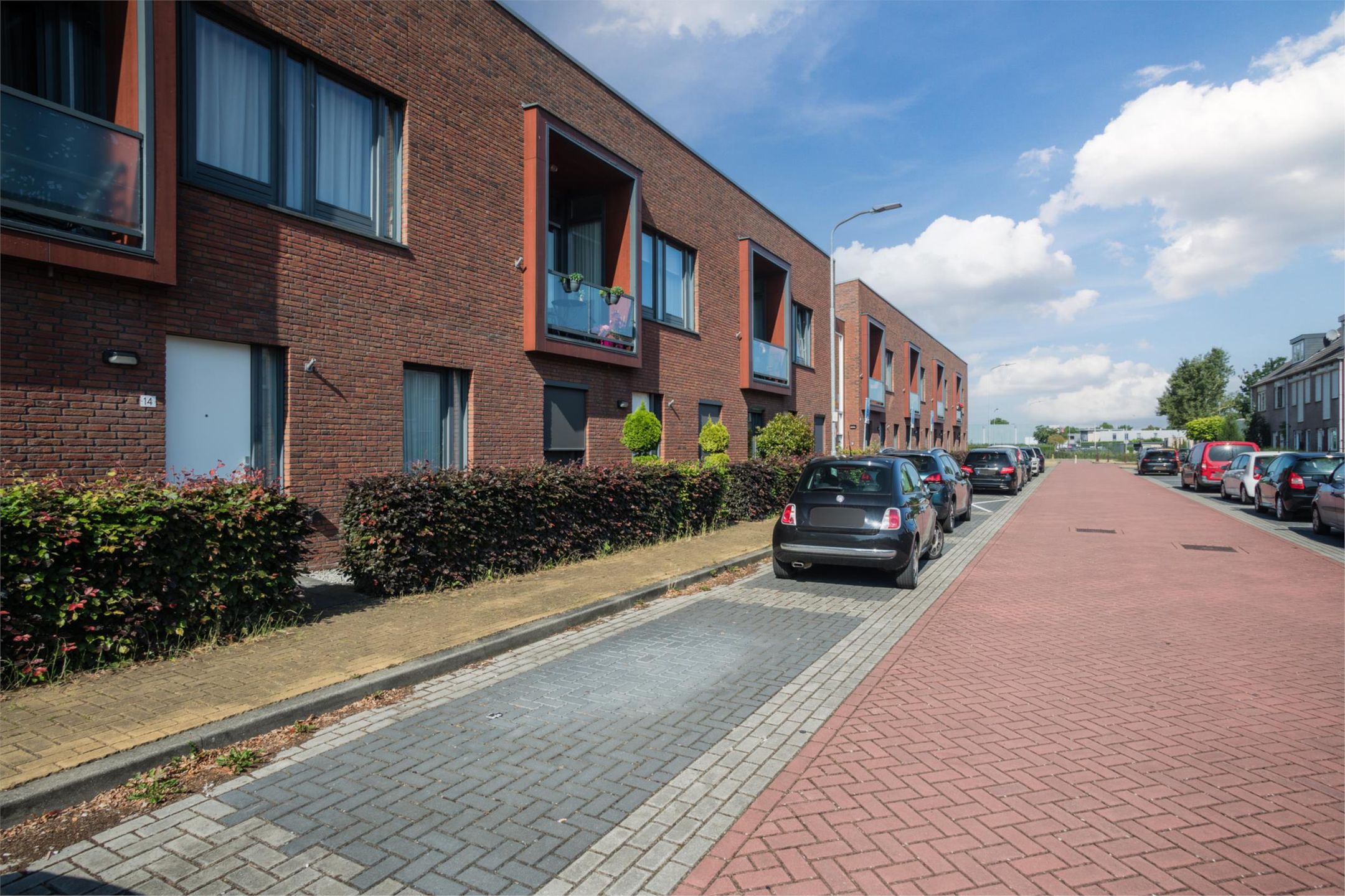 Foto 3 van Berghallee 14