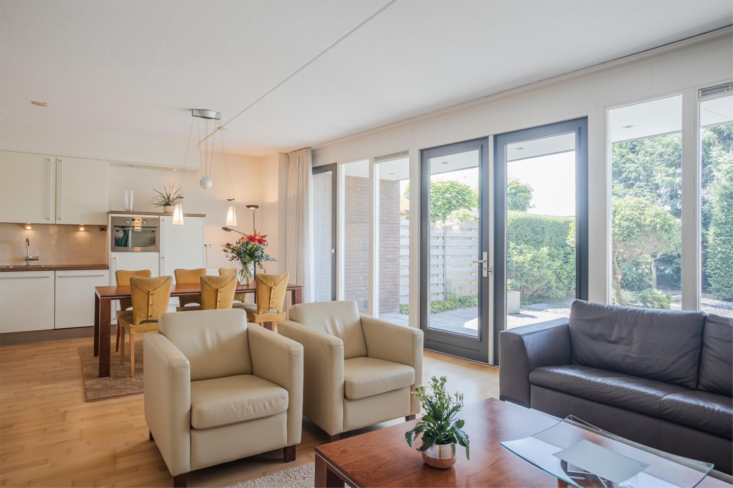 Foto 5 van Berghallee 14