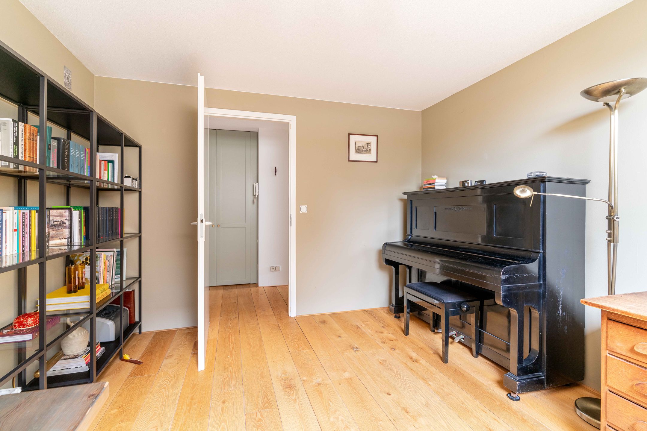 Photo 21 of Da Costastraat 44-F