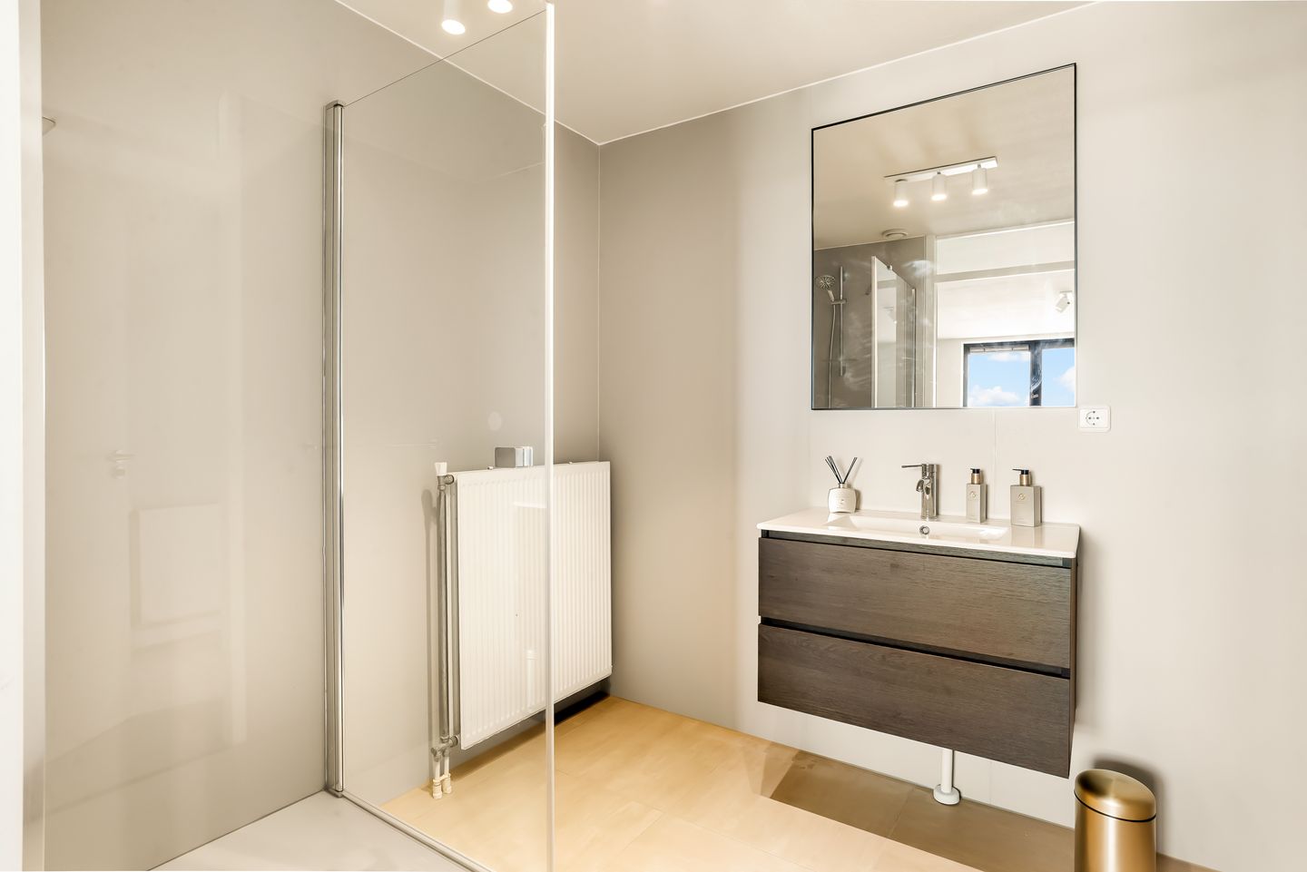 Foto 5 van Vliehors 44