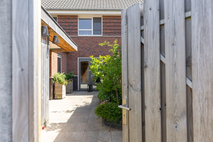 Foto 42 van Lindeboomweg 4