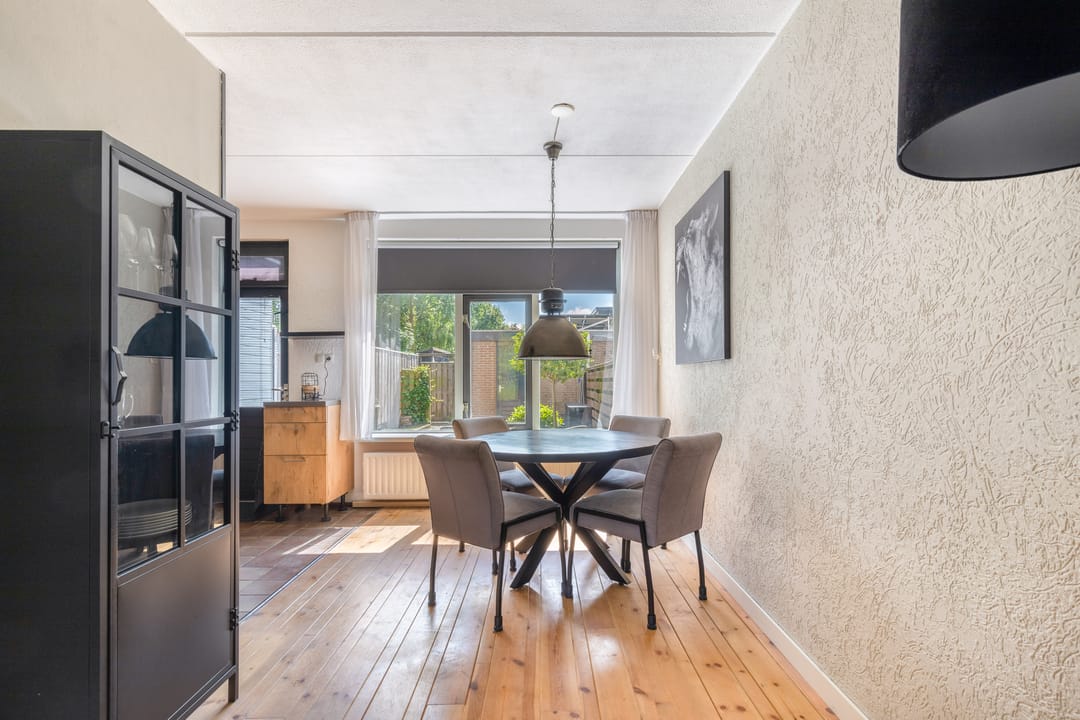 Foto 13 van Burg. Warnerslaan 45