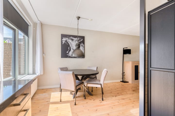 Foto 15 van Burg. Warnerslaan 45