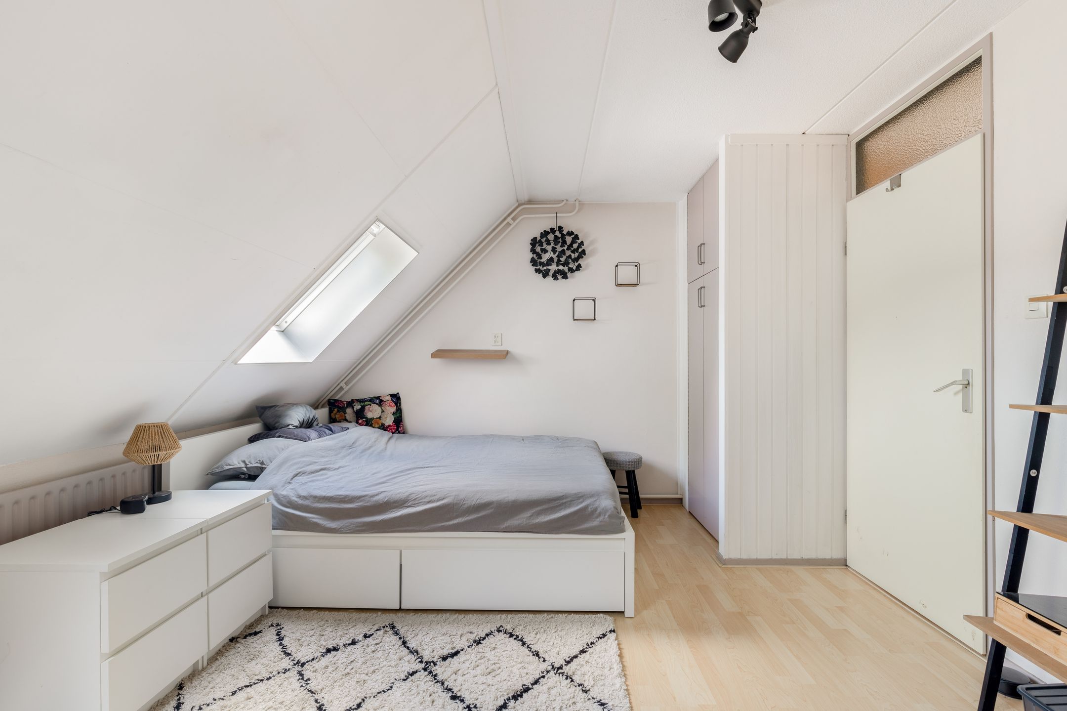 Foto 21 van Burg. Warnerslaan 45