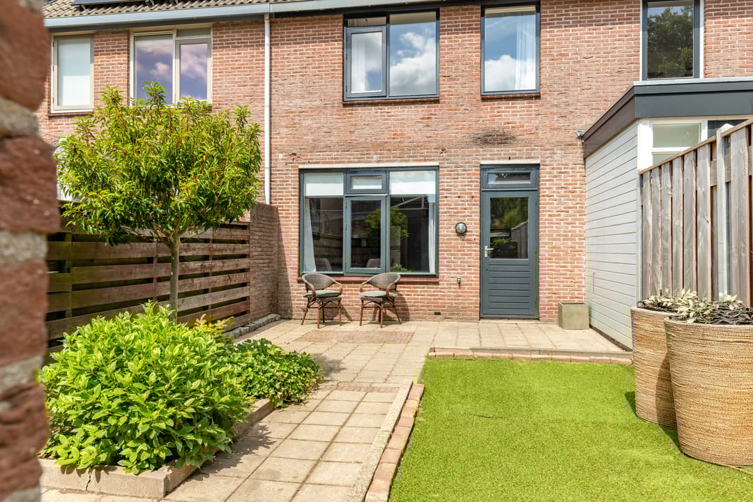 Foto 32 van Burg. Warnerslaan 45