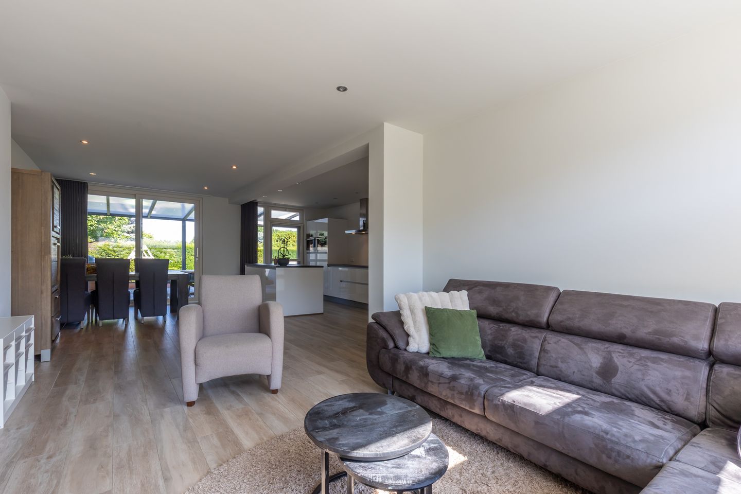 Foto 10 van Burg. Luytenstraat 22