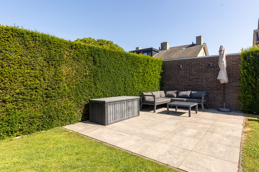 Foto 22 van Burg. Luytenstraat 22